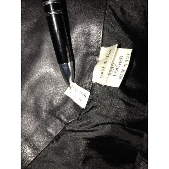 Leather Skirt Womens Red Stitching Slash Pockets Back Pockets Italy Size 8 Black - Picture 5 of 11